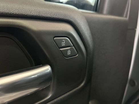 Used 2025 Chevrolet Silverado 3500 W/T image 39