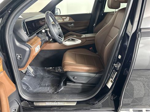Certified 2024 Mercedes-Benz GLS 450 4MATIC w/ AMG Line Exterior image 9
