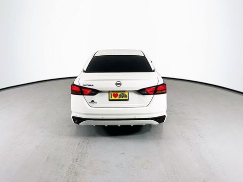 Certified 2024 Nissan Altima 2.5 S image 8