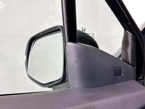Used 2023 Honda Passport EX-L image 16