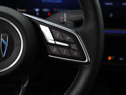 Used 2024 Buick Envision Sport Touring image 19