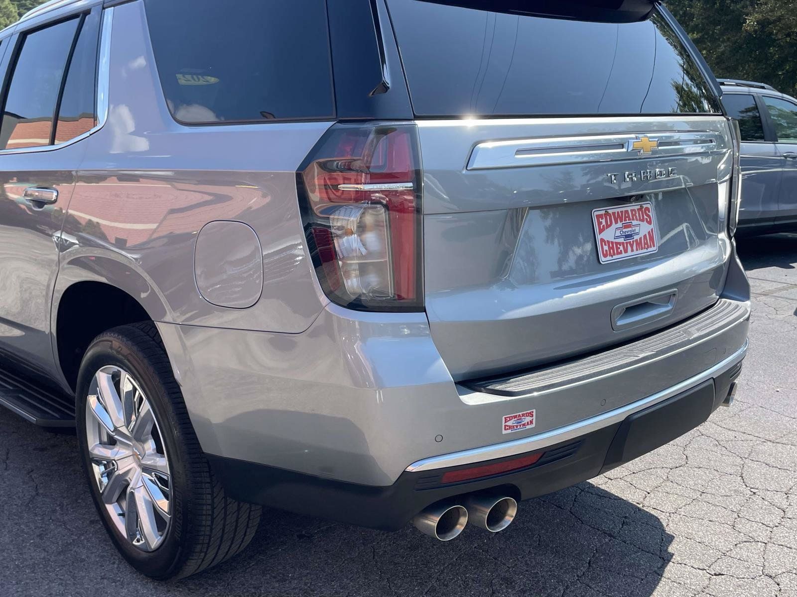 Used 2024 Chevrolet Tahoe High Country RWD image 31