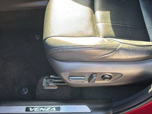 Used 2021 Toyota Venza XLE w/ Softex Package AWD/4WD image 24