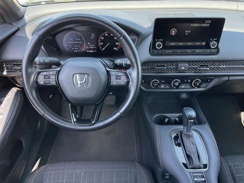 Used 2025 Honda HR-V Sport image 10
