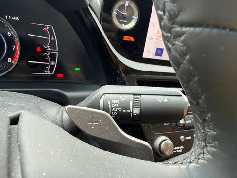 Used 2024 Lexus ES 350 w/ Premium Package FWD image 15