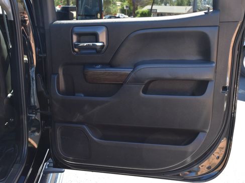 Used 2019 GMC Sierra 2500 Denali AWD/4WD image 22