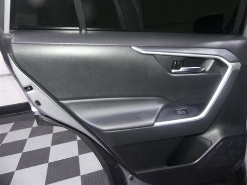 Used 2022 Toyota RAV4 XLE w/ Convenience Package AWD/4WD image 25