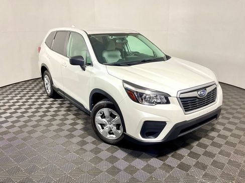 Used 2019 Subaru Forester AWD/4WD image 4