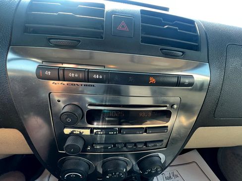 Used 2006 HUMMER H3 Sport Utility image 22