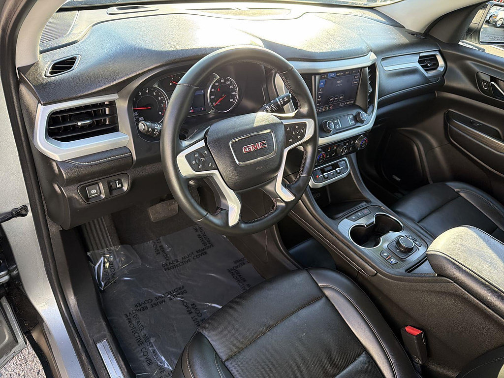 Used 2023 GMC Acadia SLT w/ Elevation Edition FWD image 9