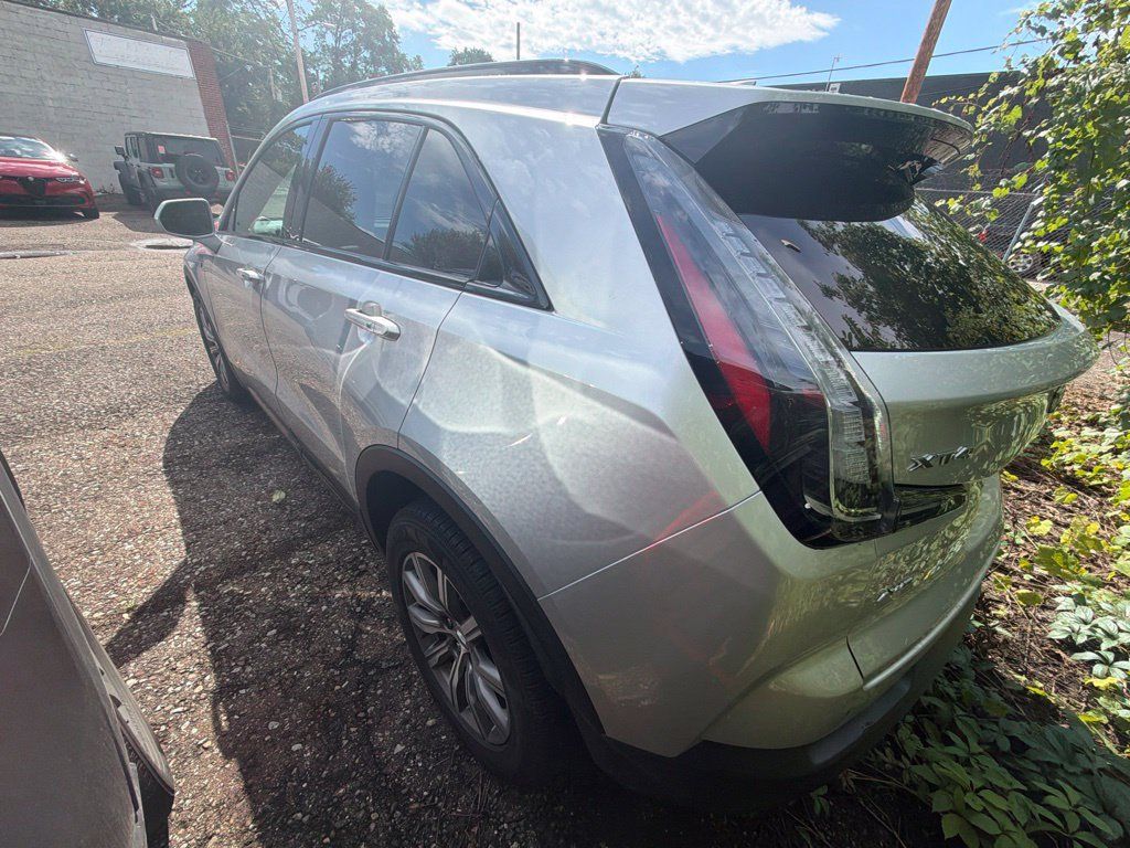 Used 2020 Cadillac XT4 Sport w/ Driver Awareness Package AWD/4WD image 8