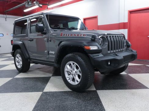 Used 2021 Jeep Wrangler Sport AWD/4WD image 2