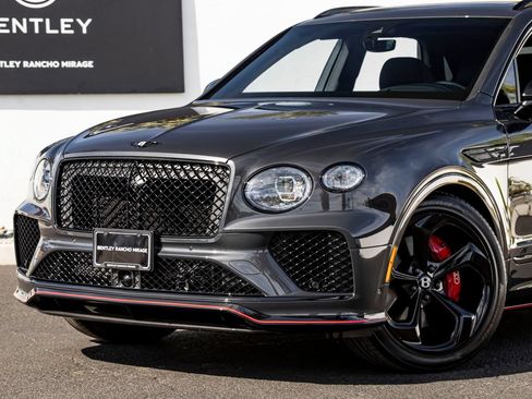 Certified 2025 Bentley Bentayga AWD/4WD image 8