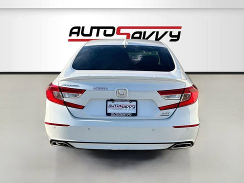 Used 2022 Honda Accord Touring image 6