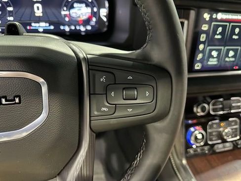 Certified 2024 GMC Yukon Denali Ultimate image 20