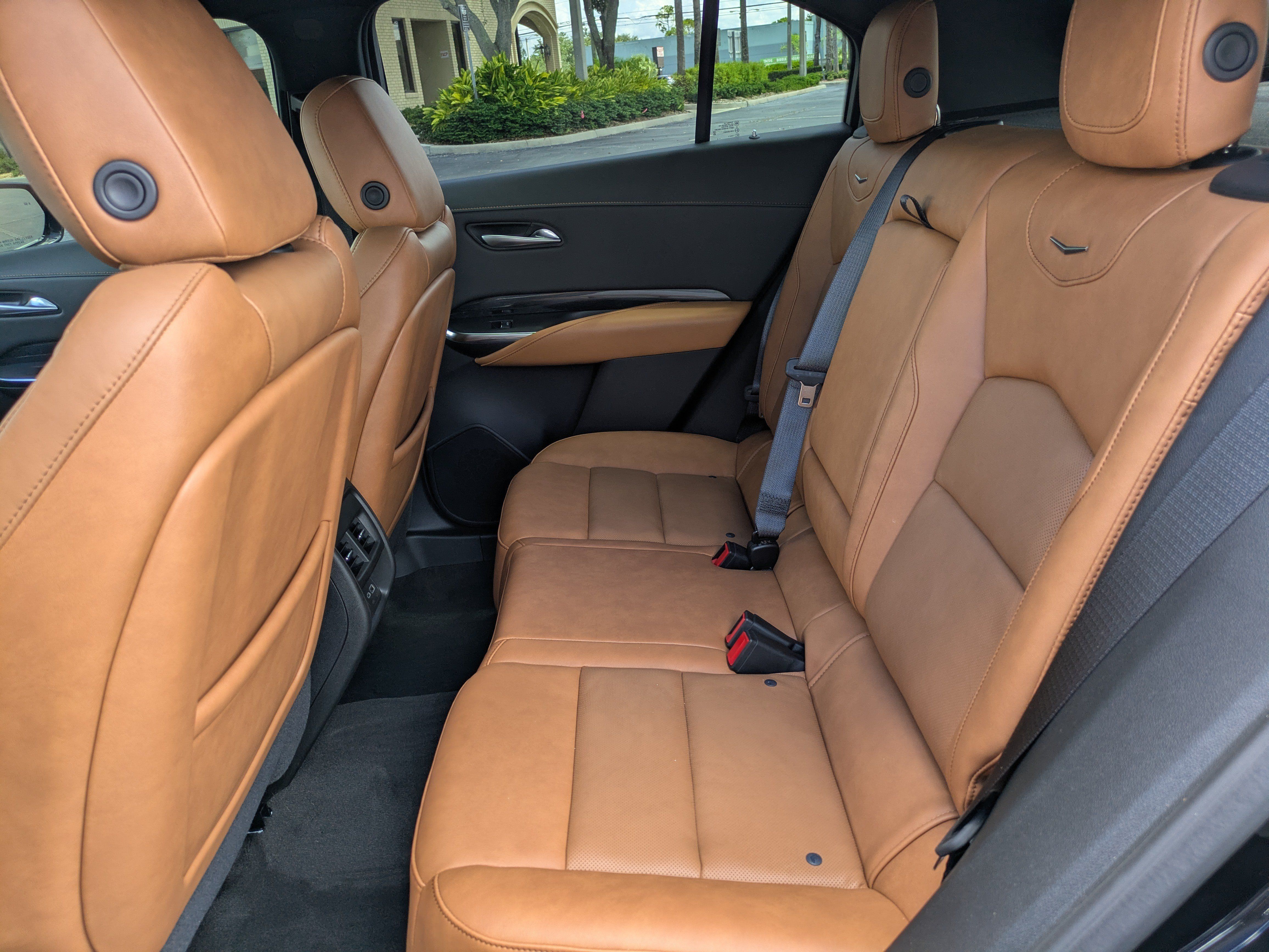 Certified 2024 Cadillac XT4 Sport FWD image 11