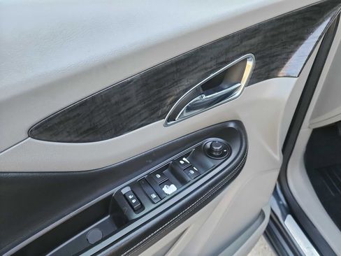 Used 2015 Buick Encore FWD image 14
