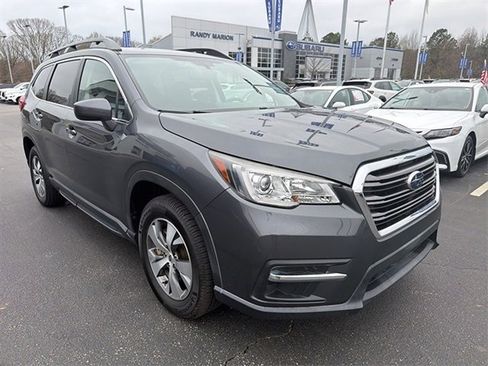 Used 2019 Subaru Ascent Premium image 7