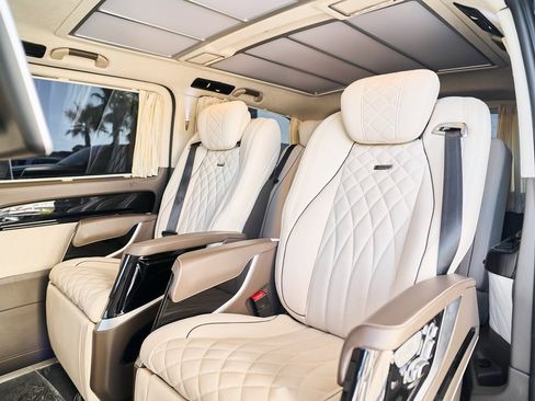 Used 2021 Mercedes-Benz Metris Passenger w/ Premium Safety Package image 32