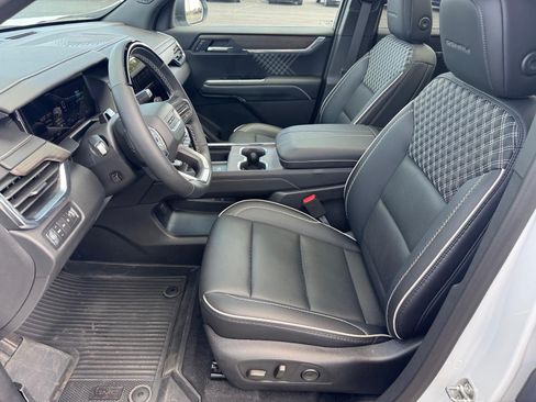 Used 2026 GMC Acadia Denali w/ Super Cruise Package AWD/4WD image 6