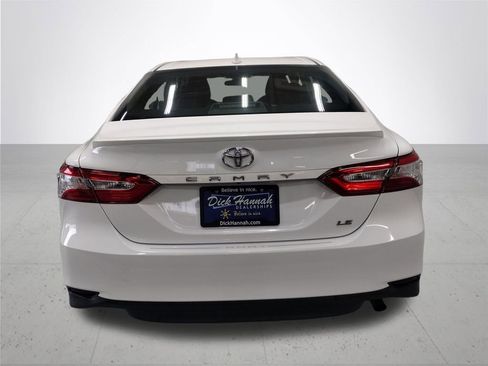 Used 2019 Toyota Camry LE w/ Carpet Mat Package FWD image 12