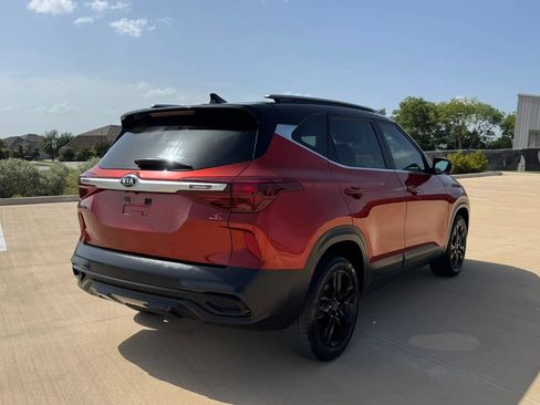Used 2021 Kia Seltos S AWD/4WD image 4