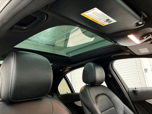 Used 2020 Mercedes-Benz C 300 4MATIC Sedan image 29