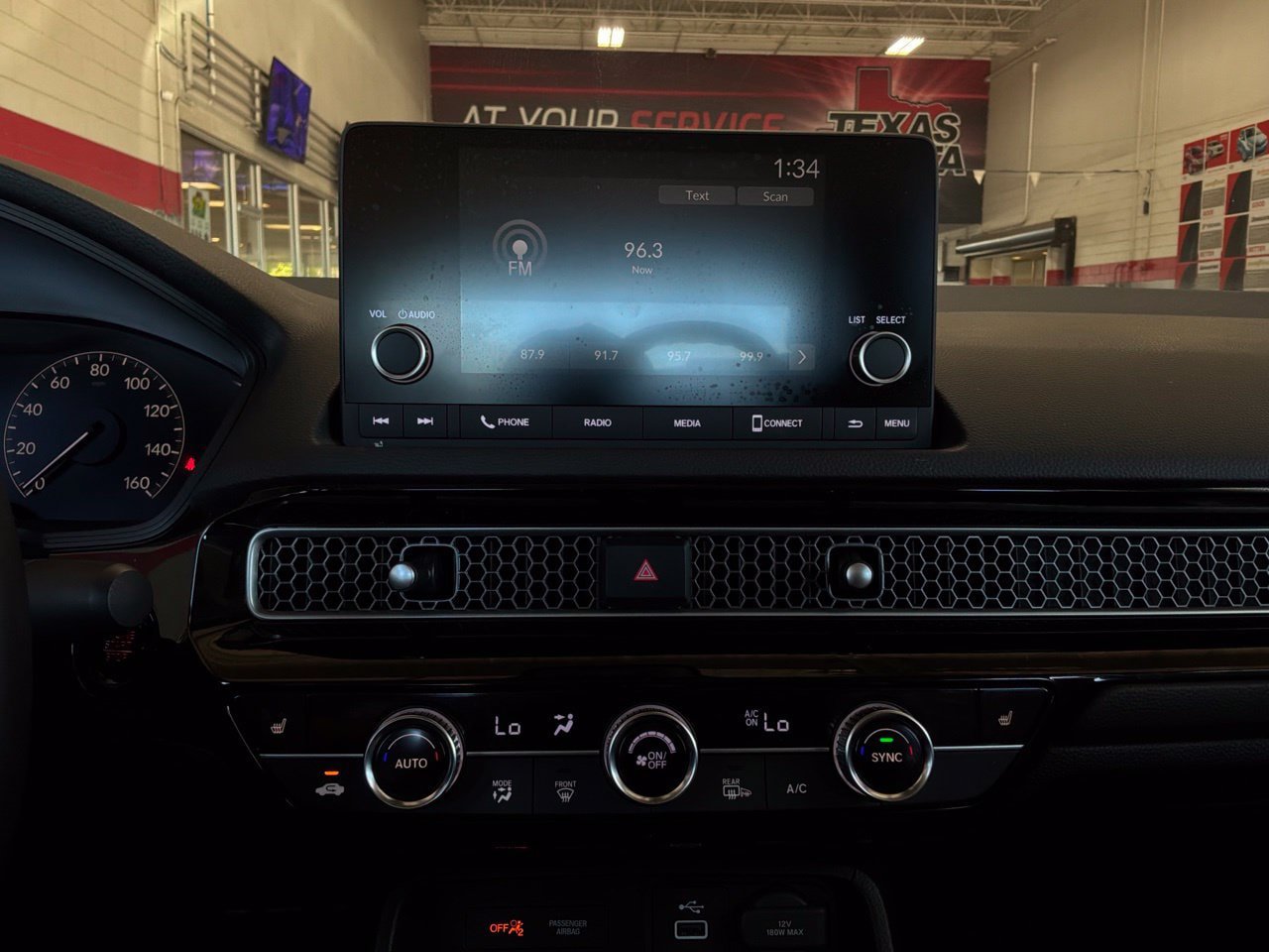 Used 2024 Honda Civic EX image 27