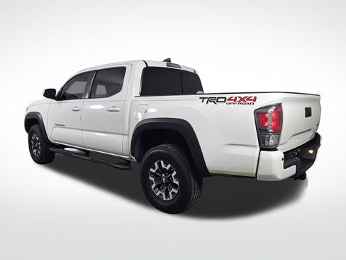 Used 2023 Toyota Tacoma TRD Off-Road w/ Technology Package AWD/4WD image 6