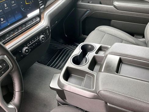 Used 2023 Chevrolet Silverado 1500 LT AWD/4WD image 17