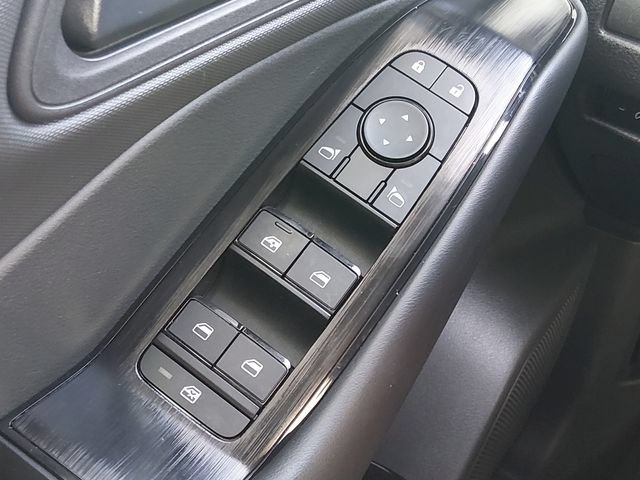 Used 2026 Nissan Rogue S FWD image 25