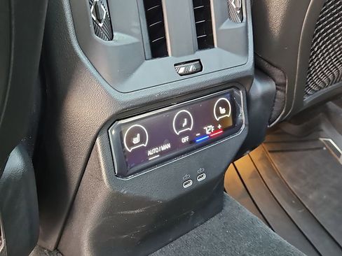 Certified 2026 BMW X3 xDrive30 w/ Premium Package image 11