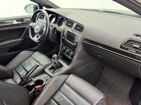 Used 2017 Volkswagen GTI SE FWD image 24