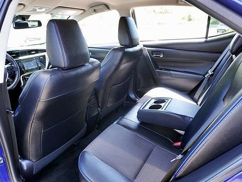 Used 2017 Toyota Corolla SE FWD image 17