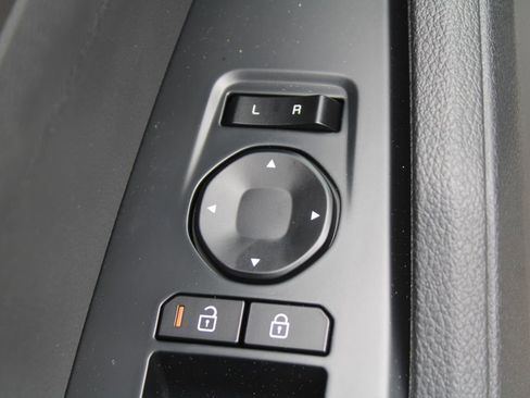 New 2026 Kia Sportage LX FWD image 19
