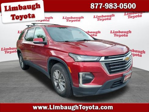 Used 2022 Chevrolet Traverse LT FWD image 1