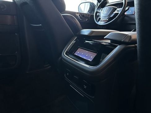 Certified 2022 Lincoln Navigator Reserve image 40
