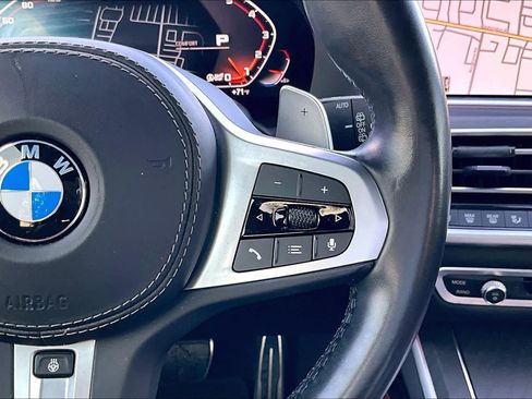 Used 2022 BMW X7 M50i w/ Luxury Seating Package image 24