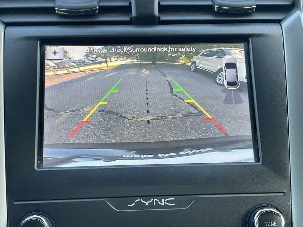 Used 2019 Ford Fusion SE AWD/4WD image 25