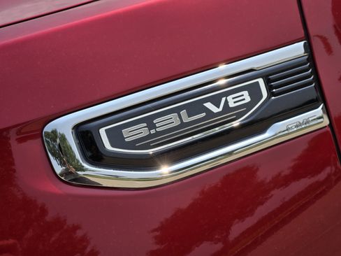 Used 2021 GMC Sierra 1500 SLT w/ SLT Premium Plus Package AWD/4WD image 41