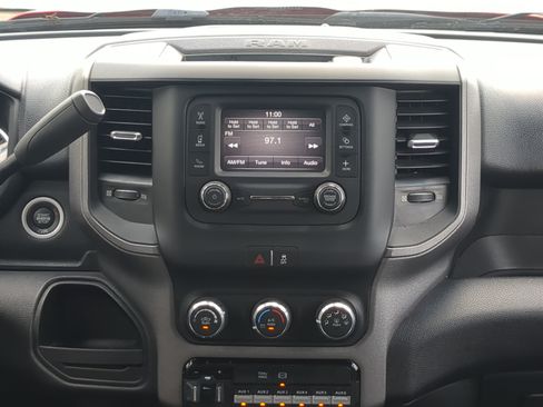 Used 2022 RAM 5500 Tradesman w/ Chrome Appearance Group RWD image 16