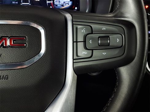 Used 2022 GMC Yukon XL SLE w/ Gmc Pro Safety Plus Package image 21