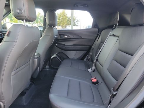 Used 2023 Chevrolet TrailBlazer RS w/ Sun and Liftgate Package FWD image 18
