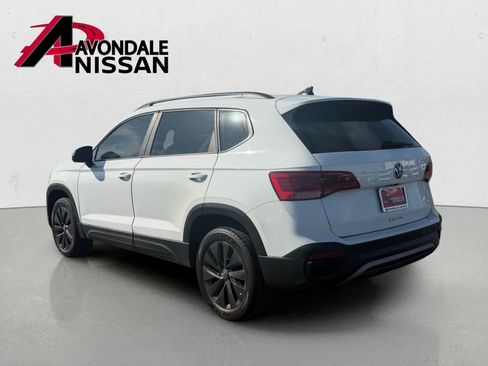 Used 2022 Volkswagen Taos S FWD image 4