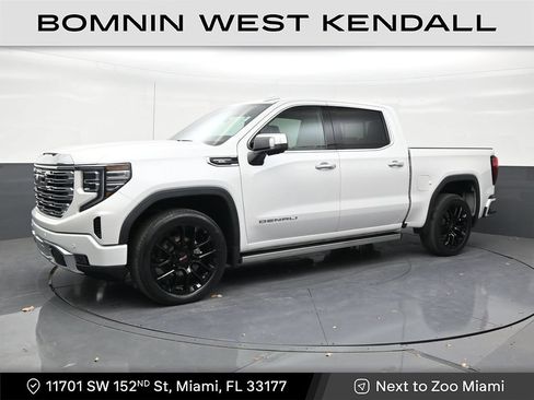 Used 2023 GMC Sierra 1500 Denali w/ Denali Carbonpro Edition AWD/4WD image 1