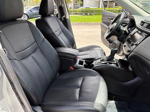 Used 2018 Nissan Rogue SL AWD/4WD image 19