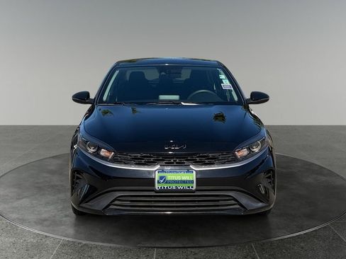 Used 2024 Kia Forte LXS w/ LXS Technology Package FWD image 2