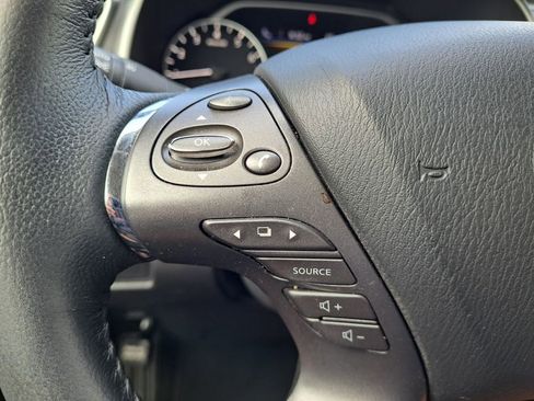 Used 2024 Nissan Murano SV image 14