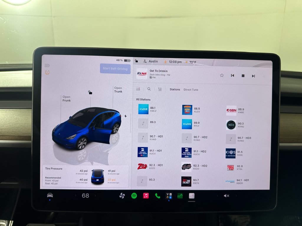 Used 2023 Tesla Model Y Long Range AWD/4WD image 30