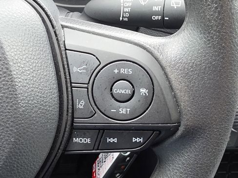 Used 2024 Toyota RAV4 LE FWD image 18